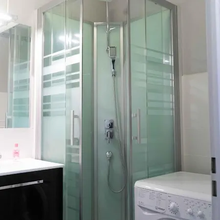 Nice Studio 31 M Ideal For 2 Center Of Lille Lila